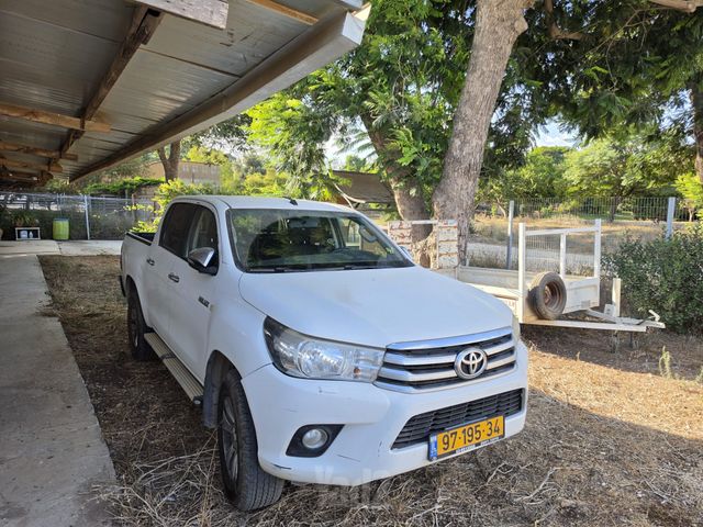 טויוטה היילקס
