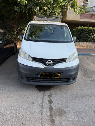 מודעת רכב ניסאן NV200