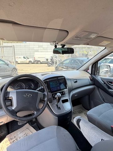 יונדאי H-1 / i800