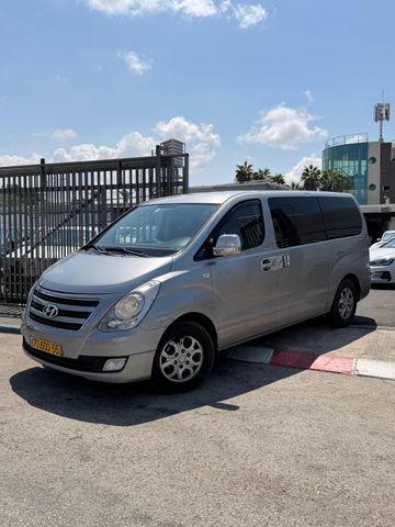 יונדאי H-1 / i800