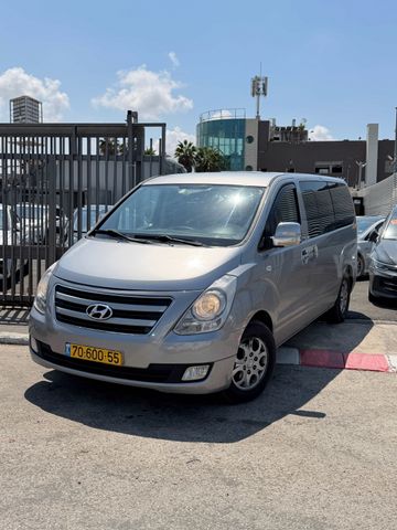 יונדאי H-1 / i800
