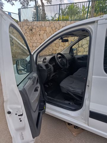 סיטרואן ג'אמפי