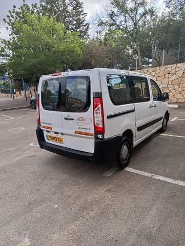 סיטרואן ג'אמפי