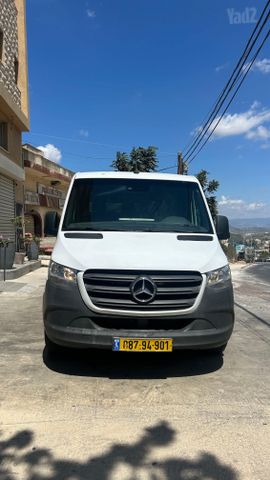 מודעת רכב מרצדס-בנץ ספרינטר