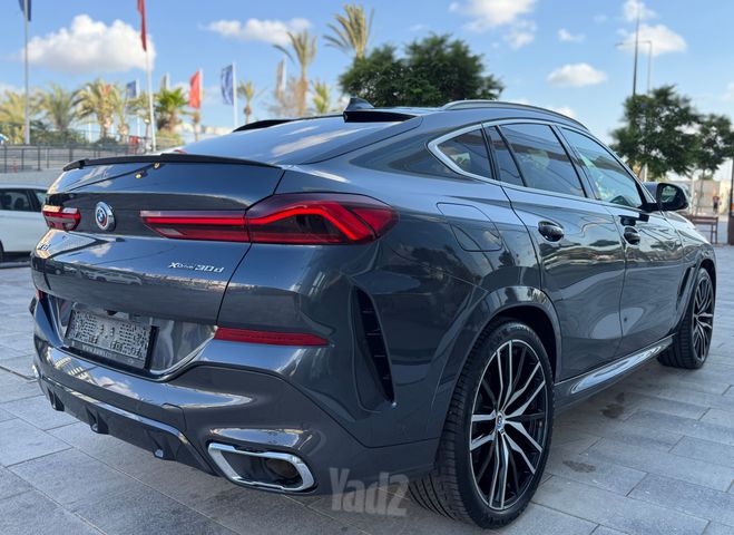 ב מ וו X6
