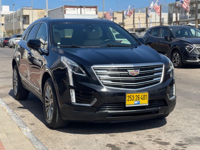 קאדילק XT5