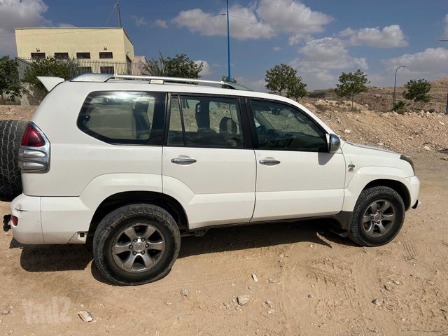 טויוטה לנד קרוזר