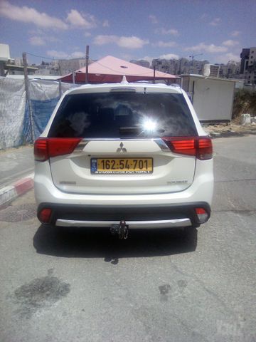 מיצובישי אאוטלנדר