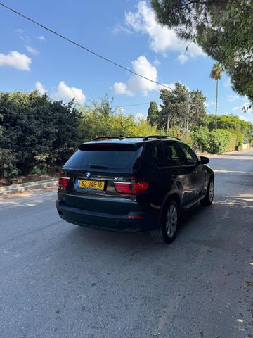 ב מ וו X5