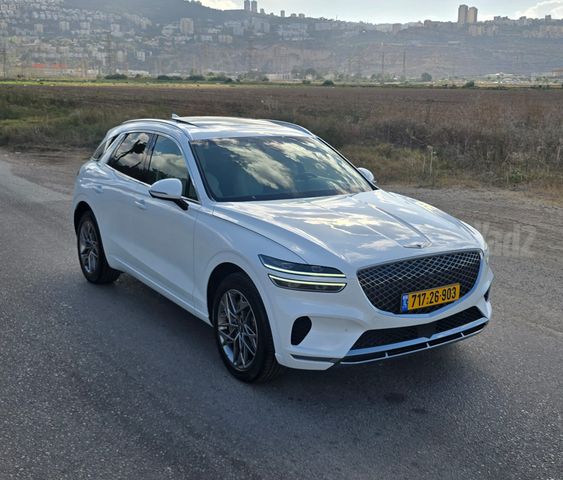 ג'נסיס GV70
