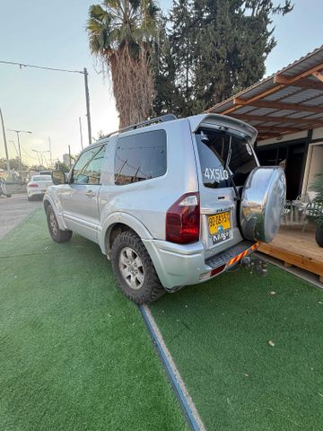 מיצובישי פג'רו