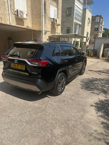 מודעת רכב טויוטה RAV4