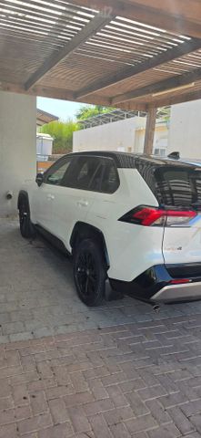 טויוטה RAV4