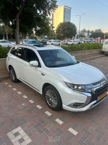 מודעת רכב מיצובישי אאוטלנדר
