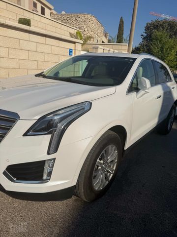 קאדילק XT5