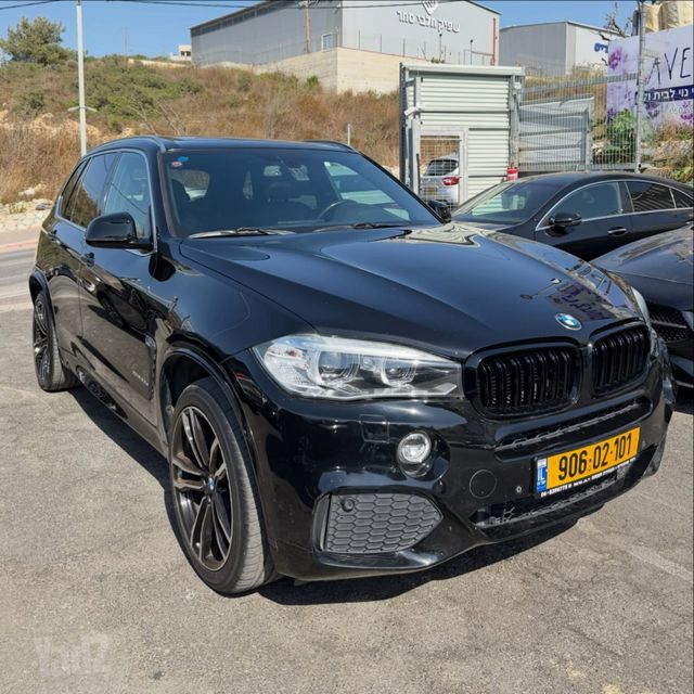 ב מ וו X5