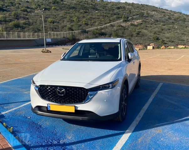 מודעת רכב מאזדה CX-5