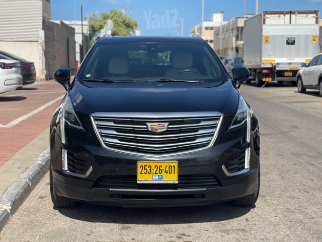 קאדילק XT5