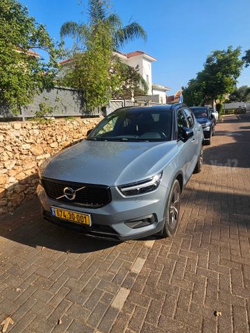 וולוו XC40