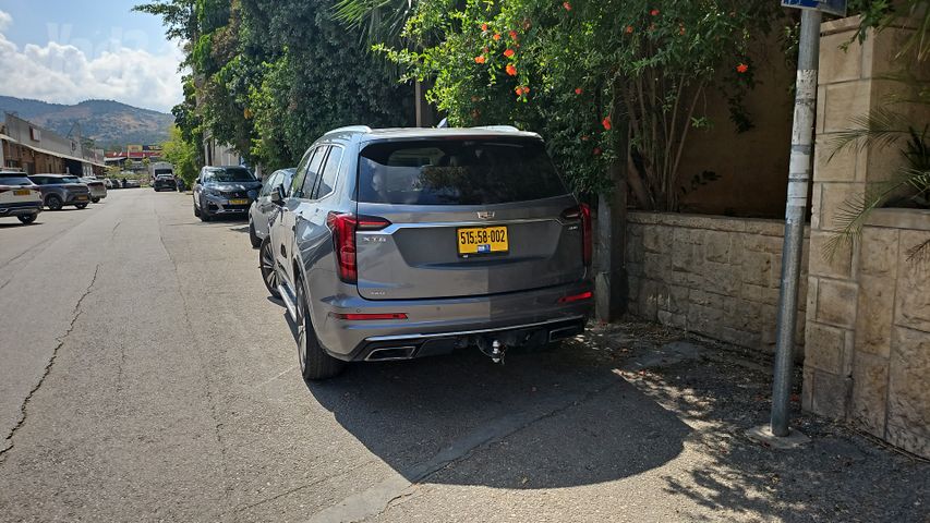 מודעת רכב קאדילק XT6