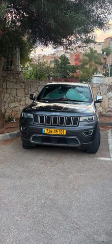 מודעת רכב ג'יפ גרנד צ'ירוקי