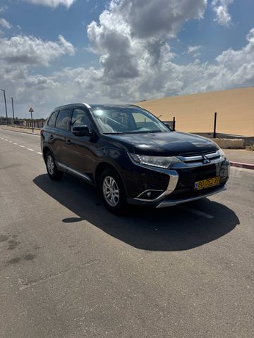 מיצובישי אאוטלנדר