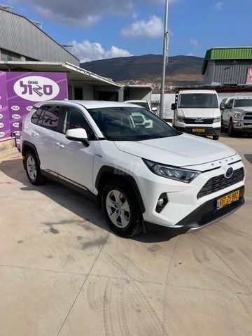 טויוטה RAV4