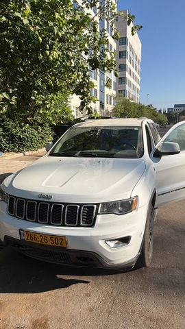 ג'יפ גרנד צ'ירוקי