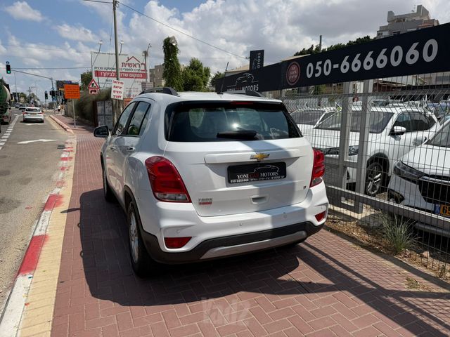 שברולט טראקס