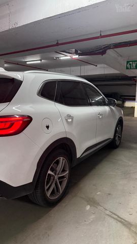 אם ג'י EHS PHEV