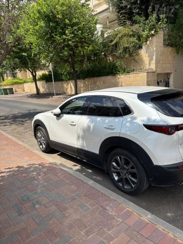מאזדה CX-30