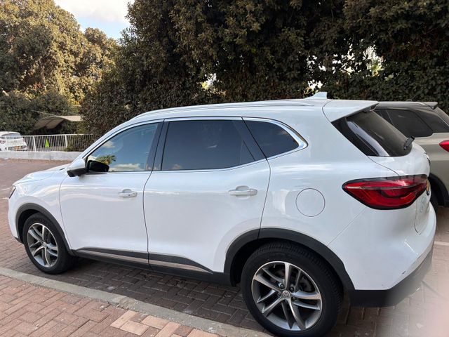 אם ג'י EHS PHEV