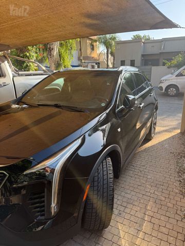 קאדילק XT4