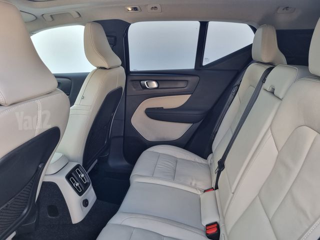 וולוו XC40