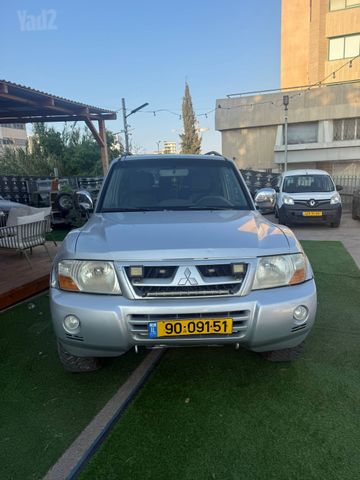 מודעת רכב מיצובישי פג'רו