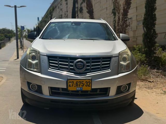 קאדילק SRX