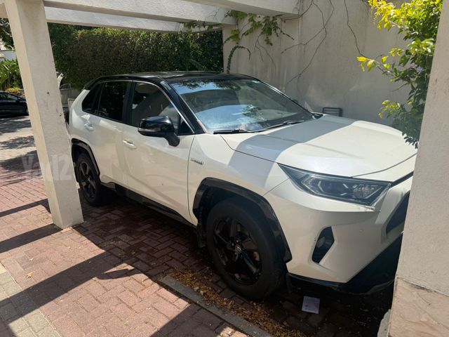 מודעת רכב טויוטה RAV4