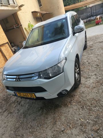 מודעת רכב מיצובישי אאוטלנדר