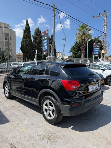 אאודי Q2
