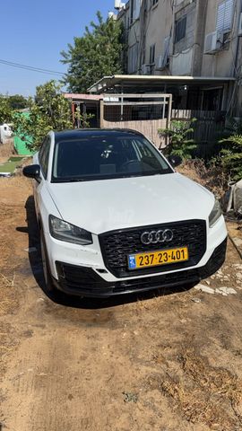 אאודי Q2
