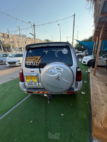 מיצובישי פג'רו