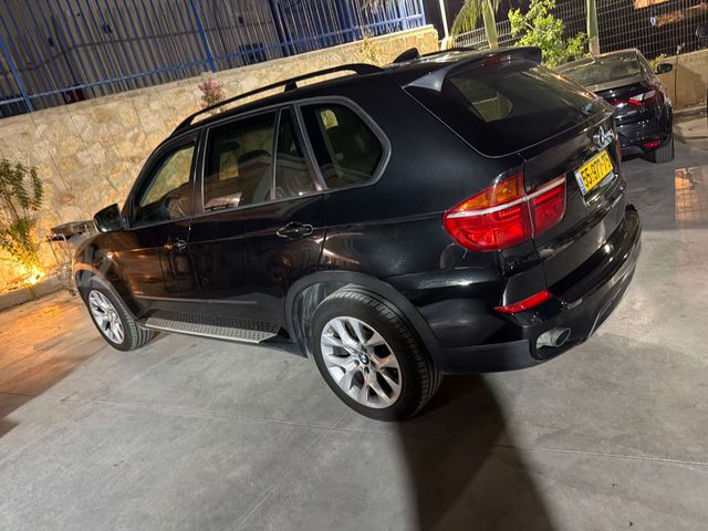 ב מ וו X5