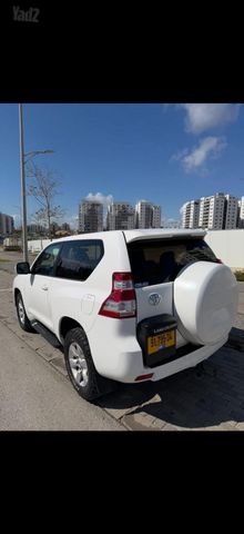 מודעת רכב טויוטה לנד קרוזר