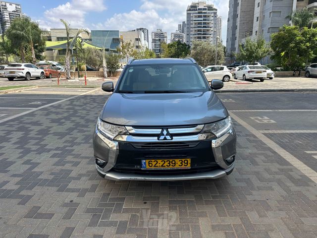 מודעת רכב מיצובישי אאוטלנדר
