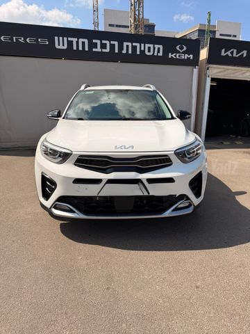קיה סטוניק