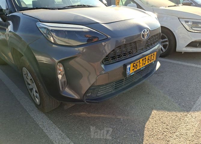 מודעת רכב טויוטה יאריס קרוס