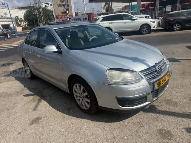 מודעת רכב פולקסווגן ג'טה