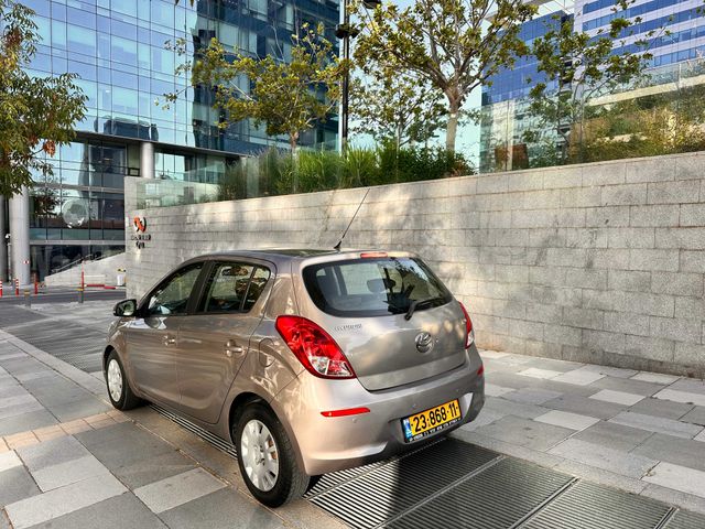 יונדאי i20
