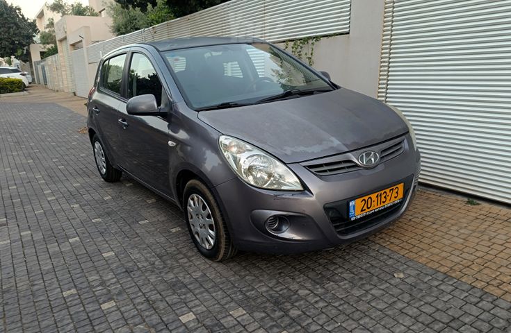 יונדאי i20