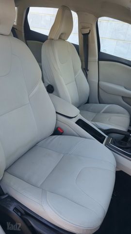 וולוו V40